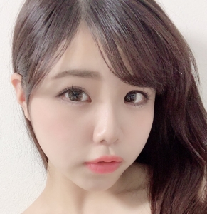 明里友香